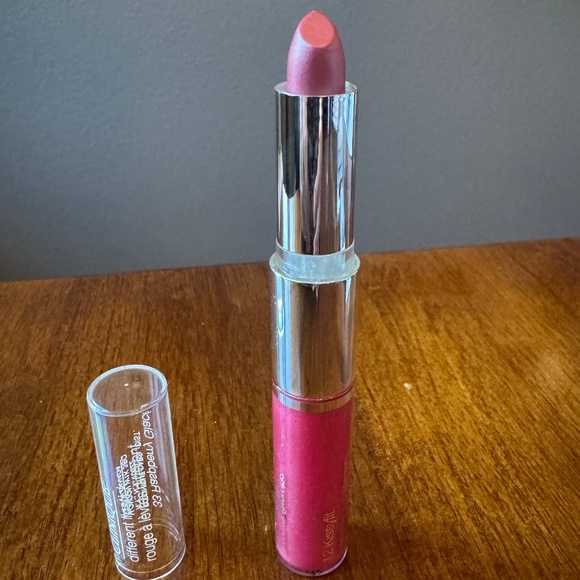 Clinique Gloss + Lipstick - Picture 3 of 4